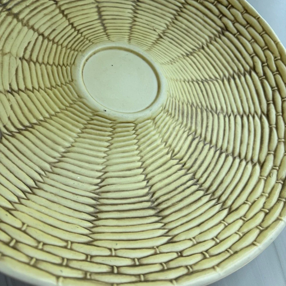 Georges Briard Tisket-Tasket Yellow Basketweave Ceramic Serving Bowl 12